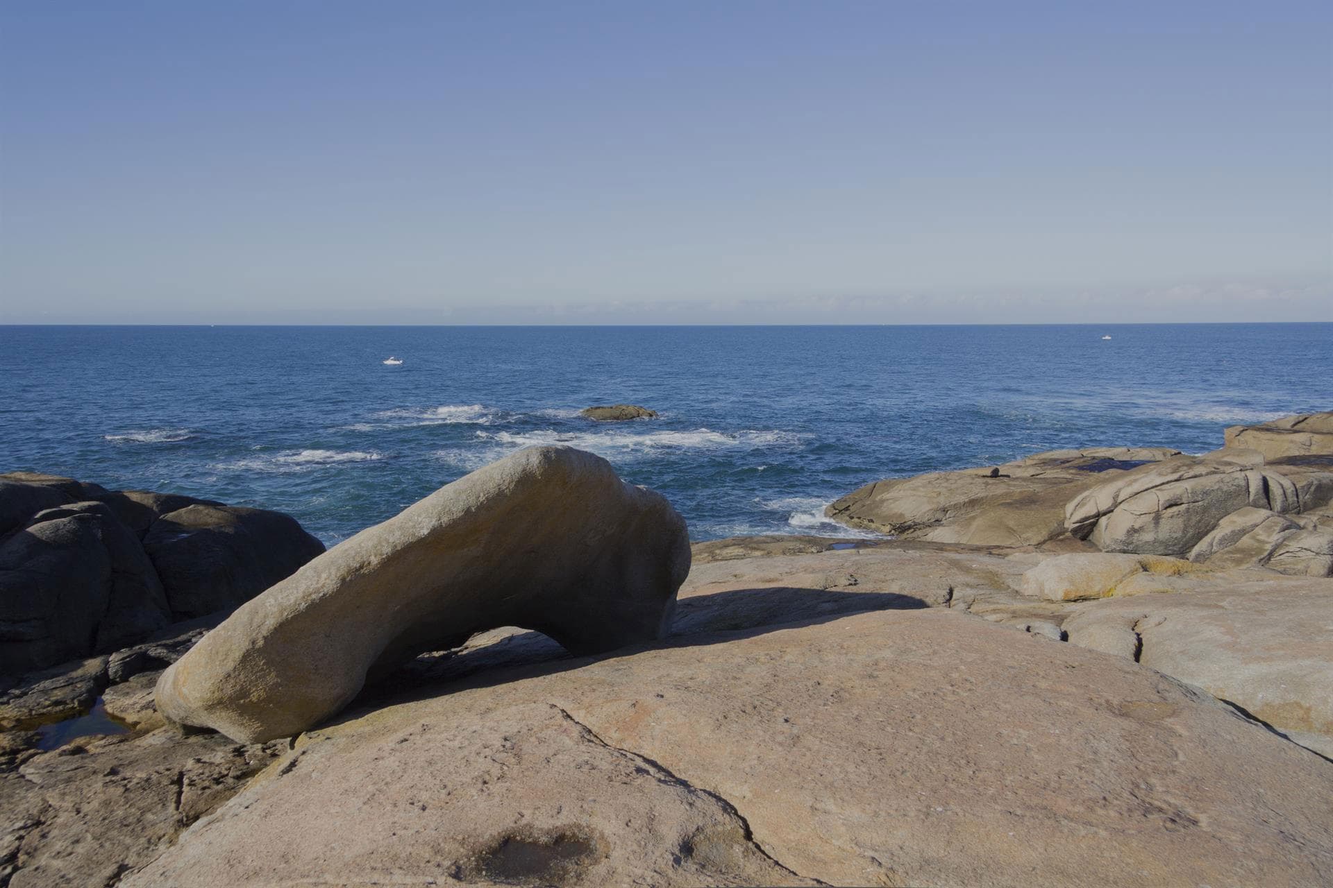 Conoce un lugar único con Restaurante - Pensión Pedra D'Abalar